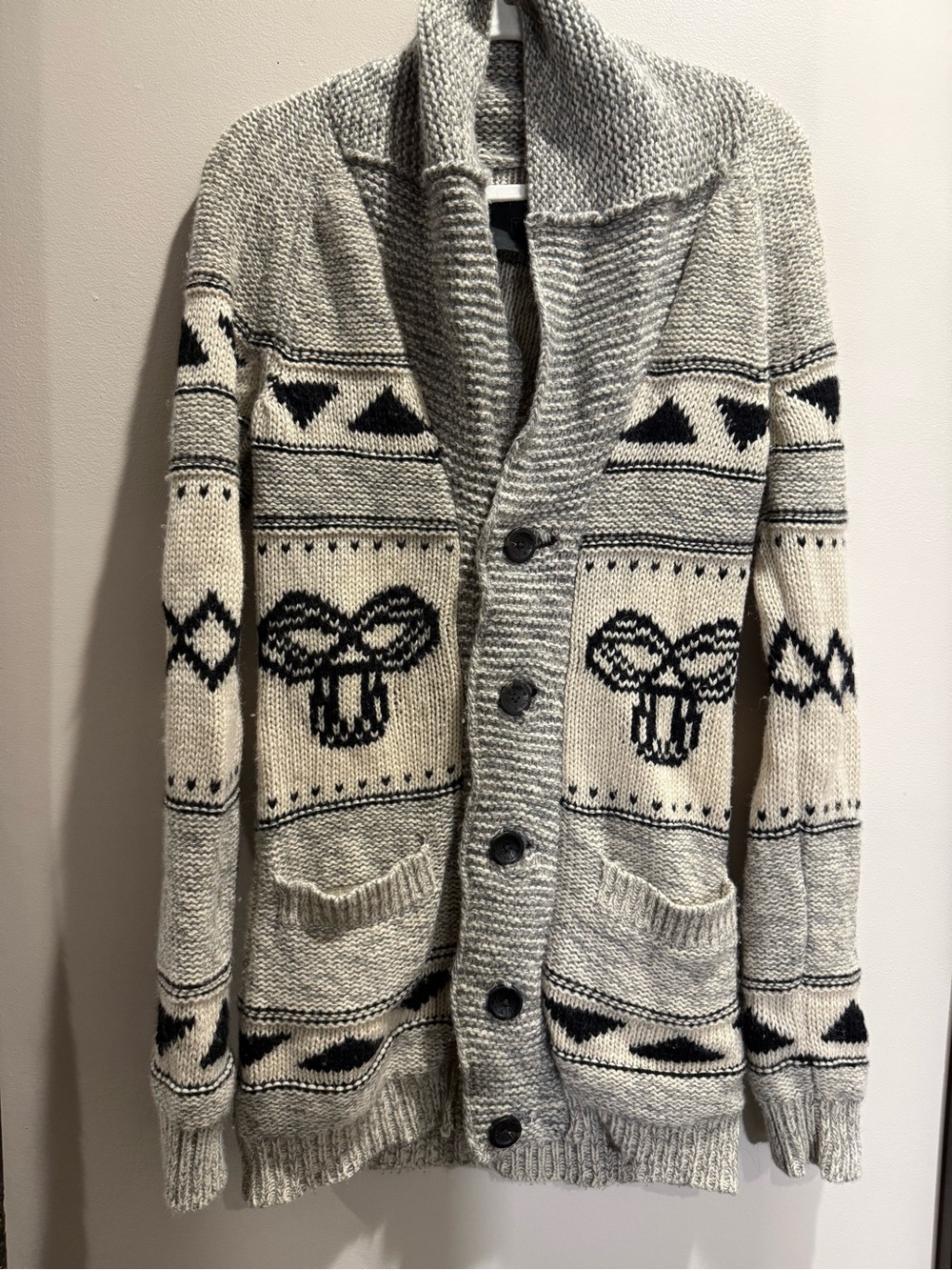 TNA Chunky Knit Sweater in Beige & Black Medium Lambswool